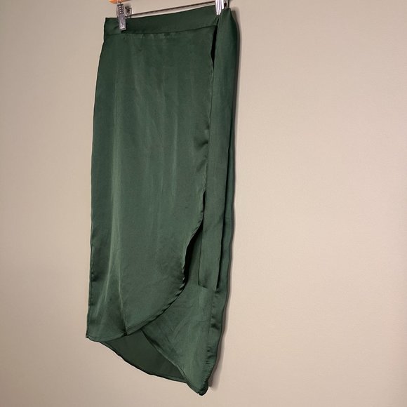 Dark Green Satin Wrap Dress - Size Small - Mid length. - Picture 2 of 5
